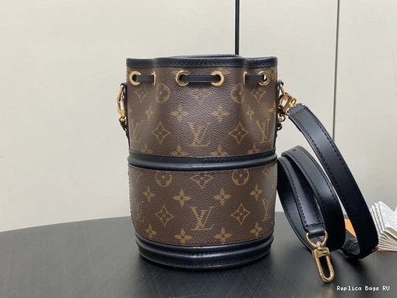 Cheap LOUIS New Bag-14*20.5*14CM Canoe VUITTON 0813